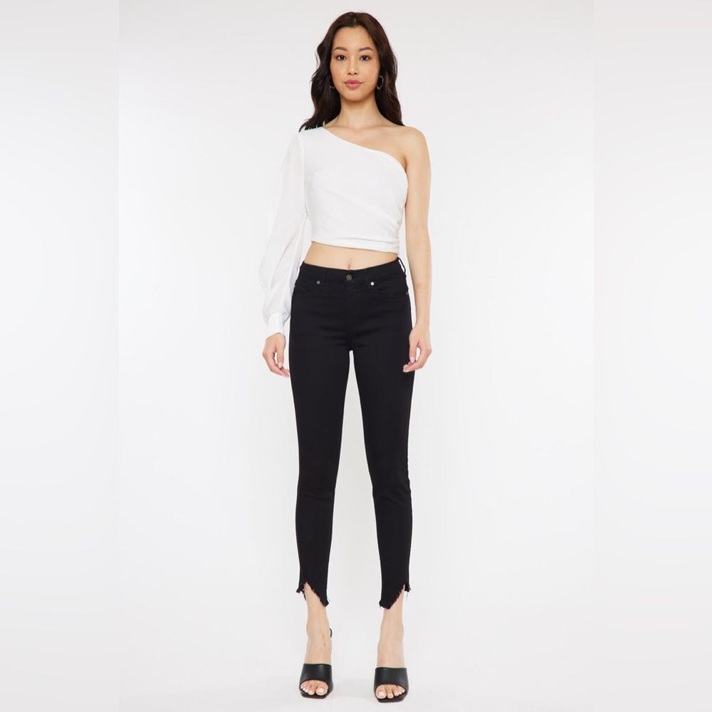 Kancan | Black Dayanaโ High Rise Ankle Raw Hem Skinny Jeans 11 / 29